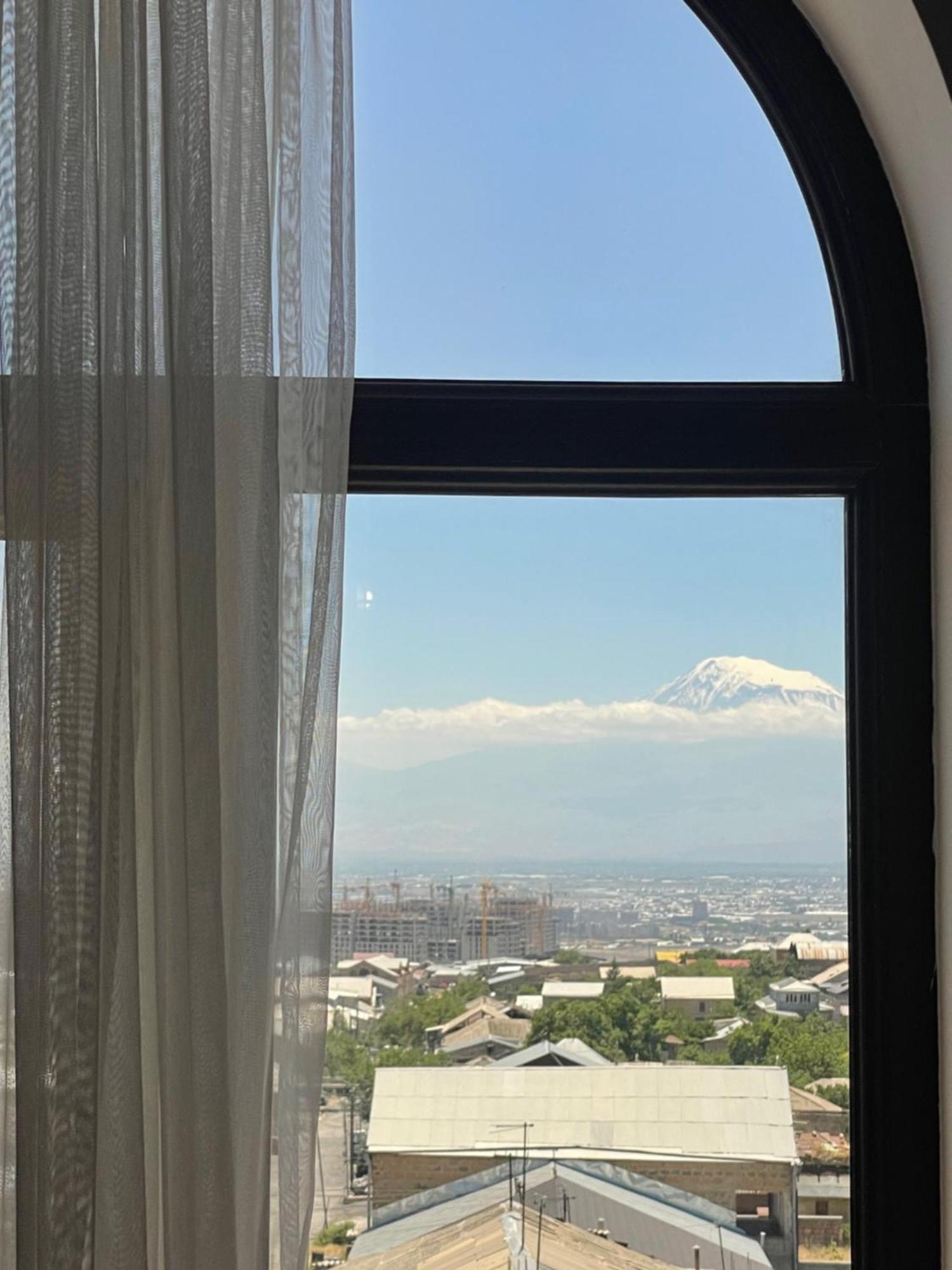 Decca Hotel エレバン エクステリア 写真